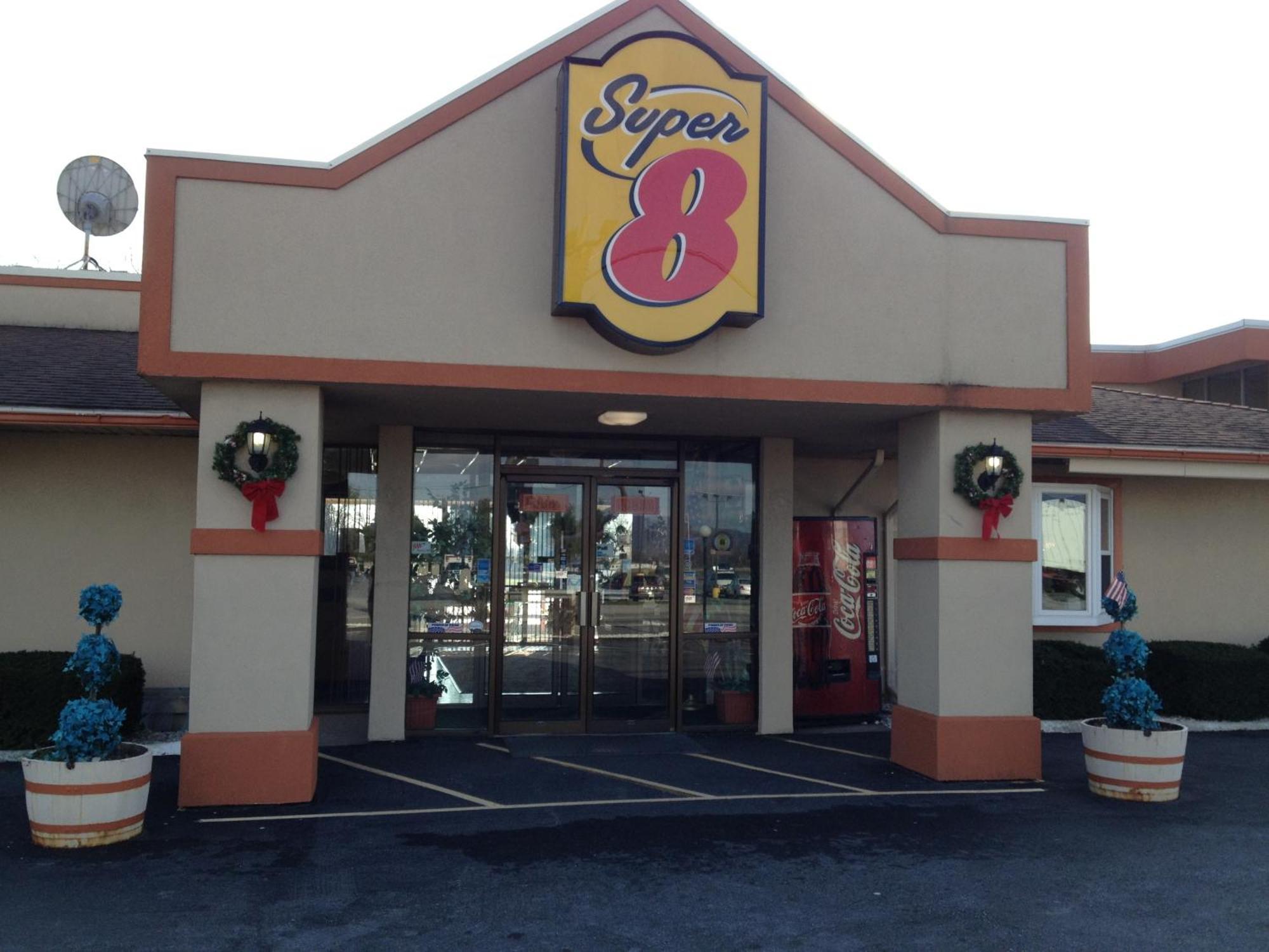 Super 8 By Wyndham Carlisle North Exterior foto